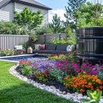 Plagas De Jardín En Abril: Procesionaria Del Pino, Pulgas Y Garrapatas.